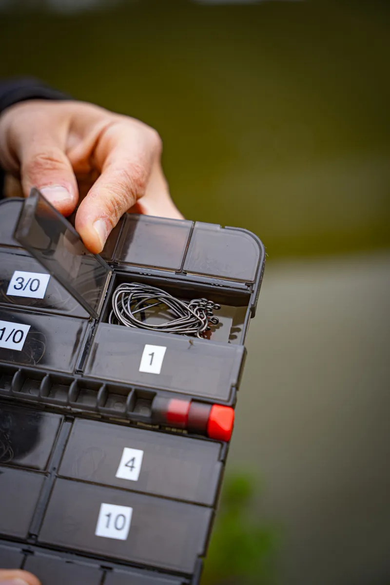 Medium Full Compartment Accessory Box-12